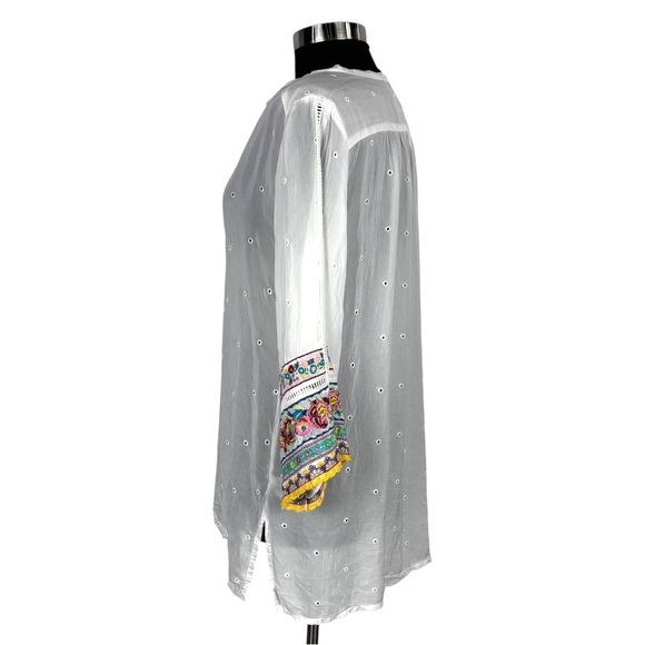 JOHNNY WAS EMBROIDERED EYELET BOHO PULLOVER TUNIC TOP - Picture 5 of 16